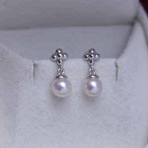 Pendientes de Plata S925 con Perlas Redondas Blancas de Agua Dulce de 6-7 mm, Casi Impecables, con Diamantes, Diseño Simple para Mujer - Product Image 4