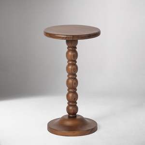 Mesa auxiliar clásica de madera maciza diseñada para complementar la decoración tradicional y moderna con la belleza atemporal del madera. - Product Image 2