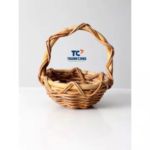 Panier rectangulaire vintage écologique en jacinthe d'eau de Pâques fabriqué à la main pour stocker des œufs de bonbons et des cadeaux de vacances - Product Image 5