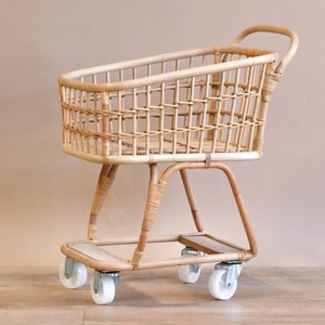 Vente en gros joli caddie en rotin fait main en osier pour bébés enfants jouets chariots à roulettes de supermarché - Product Image 6