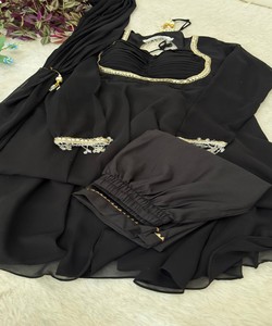 Vestido moderno de georgette con bordado de lentejuelas y moti, con dupatta, para ocasiones festivas, precio al por mayor, prenda étnica, color negro. - Product Image 6
