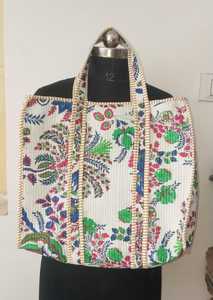 Sac fourre-tout en coton fait main de grande taille, matelassé, avec fermeture éclair, pour voyage, usage quotidien, tendance, par le fabricant grossiste - Product Image 3