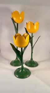 Tulip Flowers Three Tall Metal <b>Candlesticks</b> in Bright Yellow and Green for Christmas Home Decoration - Product Image 4