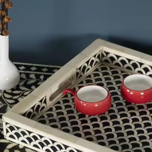 Bandeja redonda de servir con incrustaciones de hueso, moderna, ecológica y duradera, de la marca Blossom Craft India. - Product Image 3