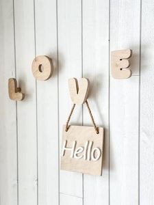 Ensemble de 3 crochets muraux personnalisés pour lettres E B M, rangement élégant et fonctionnel pour l'entrée de la maison ou l'organisation de la cuisine - Product Image 4