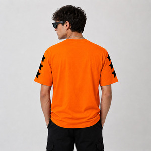 Camiseta Oversize Naranja Personalizada, 240 GSM, Algodón Grueso, Estampado Puff, Estilo Urbano, Camiseta Gráfica para Hombre, Fabricante de Ropa OEM ODM - Product Image 4