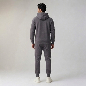 Survêtement décontracté pour homme, conçu avec un tissu doux de qualité supérieure, offrant un style moderne, une coupe confortable et une qualité fiable pour tous. - Product Image 5
