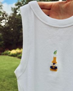 Top de Tirantes con Bordado de Diseño Premium y Pedrería, con Exquisito Trabajo Hecho a Mano y un Elegante Diseño Artístico - Product Image 1