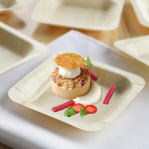 Assiettes jetables écologiques carrées de 8 pouces pour la restauration, les fêtes en plein air, les collations et les plats rapides 2026 - Product Image 1
