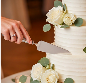 Couteau à gâteau élégant de style royal en argent, outil de découpe de gâteau durable, idéal pour une utilisation quotidienne, la pâtisserie et les repas à la maison - Product Image 4