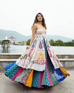 Malai Faux Georgette, Hermoso Trabajo con Espejos Reales, Dorado, con Cuentas y Encaje, Largo hasta el Suelo, Secado Rápido, Sin Arrugas, Protección Solar - Product Image 4