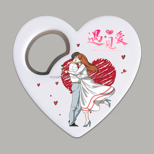 Sacacorchos de Plástico Modernos Personalizados con Imán en Forma de Corazón en la Parte Posterior, Duraderos y Ecológicos - Product Image 4