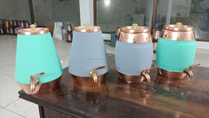 Pichet Matka en cuivre pur avec couvercle | Pichet à eau ayurvédique pour la maison et l'hôtel | Boissons faites à la main d'Inde - Product Image 3