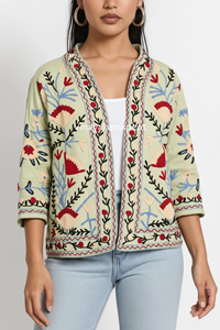 Veste matelassée en laine tricotée brodée à la main Suzani, écologique, motifs floraux brodés à la main, richesse culturelle - Product Image 4