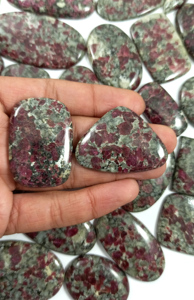 Pierres précieuses naturelles en vrac, cabochons en eudialyte, pierres facettées, fournisseur en gros de cristaux, exportation en Inde - Product Image 4