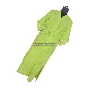 KL019 Kimono de Seda Largo y Holgado con Estampado Floral Colorido para Mujer, Estilo Vintage, para Invierno, Otoño, Playa, Vacaciones, Boho, Secado Rápido - Product Image 1
