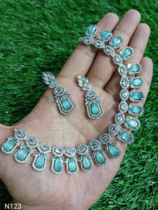 Conjunto de joyería nupcial de diamante americano clásico, collar y pendientes de dos piezas para boda, estilo clásico de moda - Product Image 3