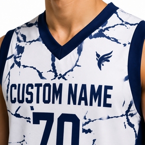Ensemble de basket-ball personnalisé pour hommes, design personnalisé, prêt pour l'équipe, qualité supérieure, séchage rapide, coupe athlétique, prêt pour l'élite, tissu léger - Product Image 4
