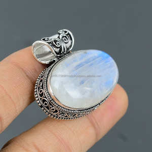 Pendentif en argent sterling 925, collier pendentif fait main, bijoux en pierre de lune, cadeau de Noël pour elle - Product Image 2