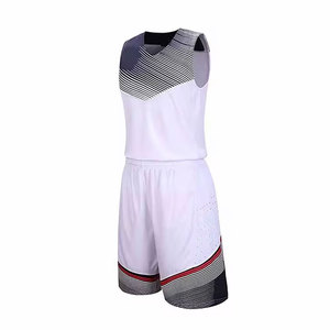 Uniforme de basket-ball en polyester 100% - Prix fabricant compétitif - Design personnalisé avec logo - Design sublimé de haute qualité - Vêtements de sport - Product Image 1