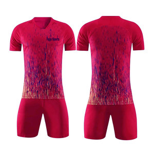 Uniforme de football personnalisé de haute qualité, respirant et à séchage rapide, vêtements de football, uniforme de football - Product Image 1