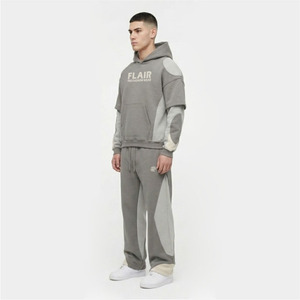 Conjunto Deportivo Gris para Hombre – Sudadera con Capucha de Doble Manga y Pantalones Deportivos Ajustados - Product Image 5