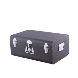 Juego de 2 baúles metálicos de diferentes colores para uso doméstico, portátiles y ligeros, para ropa y joyería. - Product Image 2