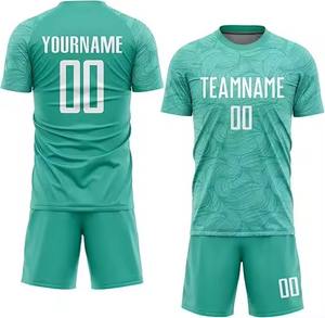 Uniforme de Fútbol Personalizado de Moda, Conjunto de Camiseta Verde Sublimada, Transpirable, de Secado Rápido, Equipación de Fútbol OEM, Ropa de Entrenamiento y Partido - Product Image 5