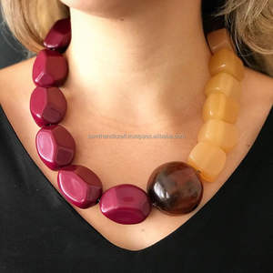 เครื่องประดับเรซิ่นลายเรขาคณิตคลาสสิกโรแมนติก พร้อมลูกปัดประดับมุกและเพชร  หินเรซิ่นหลักสำหรับสร้อยคอ - Product Image 1