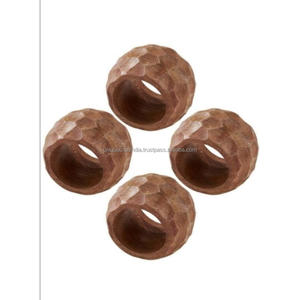 Anneaux de serviette en bois gravés géométriquement |   Supports modernes écologiques faits à la main pour une décoration élégante de table de fête et des tables à manger - Product Image 6