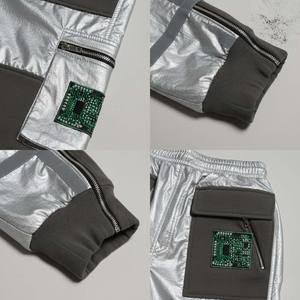 Pantalones Deportivos Holgados para Hombre, de Algodón y Lana, con Parches Metálicos Plateados, Formales, Transpirables y Ecológicos - Product Image 3