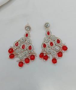 Exquisito Conjunto de Joyería Nupcial Étnica de Aleación Chapada en Oro Rosa con Zirconia, Collar Gargantilla, Pendientes y Maang Tikka para Aniversario - Product Image 4