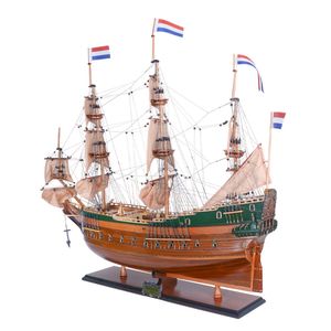 Maquette de bateau Batavia artisanale en bois de cèdre avec support de présentation, style nautique pour la décoration de la maison et du bureau, 94Lx26.7Wx74.3H cm - Product Image 3