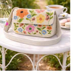 Bolso de hombro floral colorido con cuentas, bolso de mano hecho a mano con cuentas de semillas y flores, bolso de jardín primaveral estilo Cottagecore, floral en tonos pastel - Product Image 4