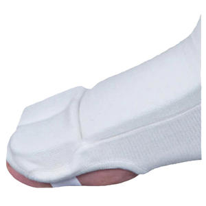 Espinilleras Blancas Personalizadas con Amortiguación y Protección para Artes Marciales Karate Modelo U-best 5043 - Product Image 4
