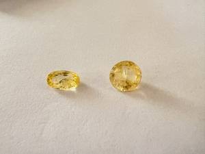 Saphir jaune naturel non chauffé rond et ovale certifié IGI 4-5 mm pour la fabrication de bijoux - Product Image 4