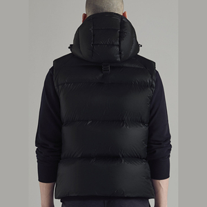 Custom Men's <b>Waterproof</b> Glossy Bubble Puffer Vest Sleeveless Winter Jacket Breathable Lightweight Outdoor <b>Padded</b> Vest - Product Image 5