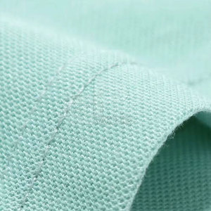 Chemise polo en coton piqué classique, douce et respirante, pour homme, pour tous les jours, la gym, les activités de plein air, les voyages et les sports. - Product Image 5