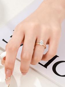 Bague élégante en diamant de laboratoire très demandée pour fiançailles, anniversaire ou cadeau, disponible pour la vente en gros - Product Image 4