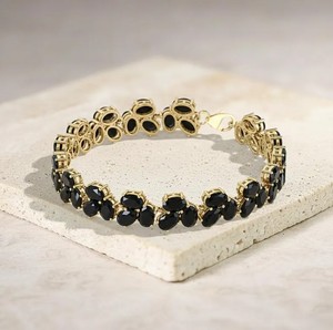 Pulsera con Dije de Ónix Negro Corte Ovalado, Plata de Ley 925, Chapado en Oro, Joyería de Piedras Preciosas Hecha a Mano, Elegante y de Lujo, para Fiestas y Eventos - Product Image 3