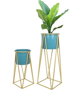 Soporte de Metal Alto para Macetas con Maceta Verde, Diseño Artesanal Resistente para Macetas Pesadas y Decoración Elegante para el Hogar, Precio de Fábrica - Product Image 1