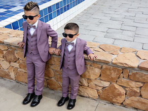 Ensemble de costume formel 3 pièces blanc pour garçons avec gilet et nœud papillon – Tenue de smoking pour mariage pour enfants - Product Image 3