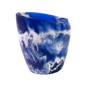 Pichet à eau en résine élégant, écologique, fait main, durable avec poignée, pichet de service moderne en résine, vaisselle unique pour la maison - Product Image 3
