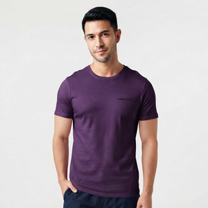 T-shirt ajusté pour homme personnalisé - Coton de haute qualité, couleur unie, style décontracté avec logo personnalisé en violet élégant - Product Image 3