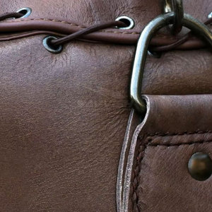 Saco de Boxeo de Cuero PU Duradero de Alta Calidad al por Mayor con Relleno de Arena, Saco de Boxeo Personalizable para Entrenamiento de Artes Marciales - Product Image 6