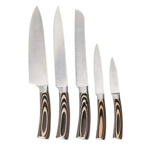 Ensemble de 5 couteaux, lames en acier inoxydable, manches en bois, bord dentelé, finition brossée, couteaux de cuisine ambidextres, tranchants - Product Image 1