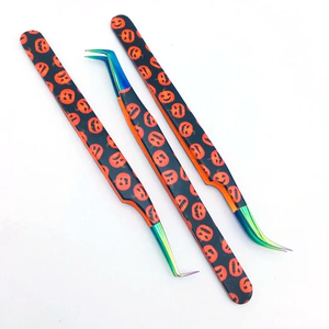 Pince à épiler professionnelle en acier inoxydable de haute qualité pour extensions de cils, durable, avec emballage personnalisé pour Halloween - Product Image 2