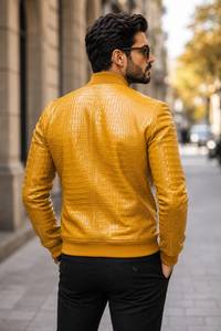 Blouson aviateur en cuir véritable pour homme, col montant, effet croco, finition premium, respirant, fermeture éclair, couleur moutarde - Product Image 3
