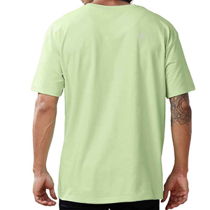 เสื้อยืดผู้ชายสีเขียวอ่อน ผ้าฝ้ายเรียบ แขนสั้น คอกลม ทรงโอเวอร์ไซส์ สวมใส่สบาย เป็นมิตรกับสิ่งแวดล้อม ระบายอากาศได้ดี น้ำหนัก 300 กรัม - Product Image 3
