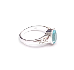 Oval Cut Blue Topaz <b>Statement</b> <b>Ring</b> Made 925 <b>Silver</b> Luxury Jewelry for Engagement & Wedding Parties - Product Image 2